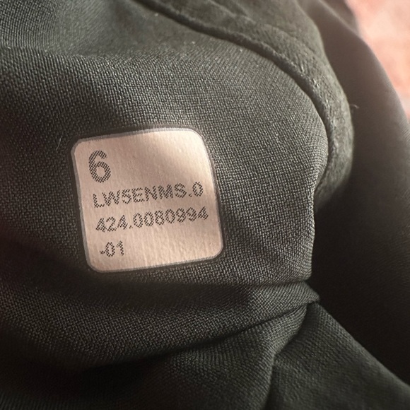 Lululemon mid rise dance studio jogger size 6 legacy green style W5ENMS like new - Picture 2 of 9